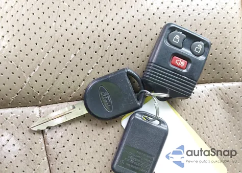 2010 Ford F-150 Fx4/Lariat/Xl/Xlt z USA, uszkodzony, nr VIN 1FTFX1EV3AFD08178